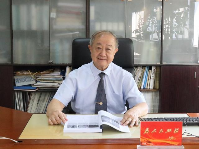 中國(guó)工程院院士周克崧